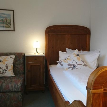 Pension Landhaus Fischer Massweiler Bagian luar foto